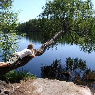 Mökkeily Varpaisjärvellä